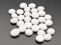 Preview: glasnuggets-weiss-opak-eisig-matt-15-17-mm